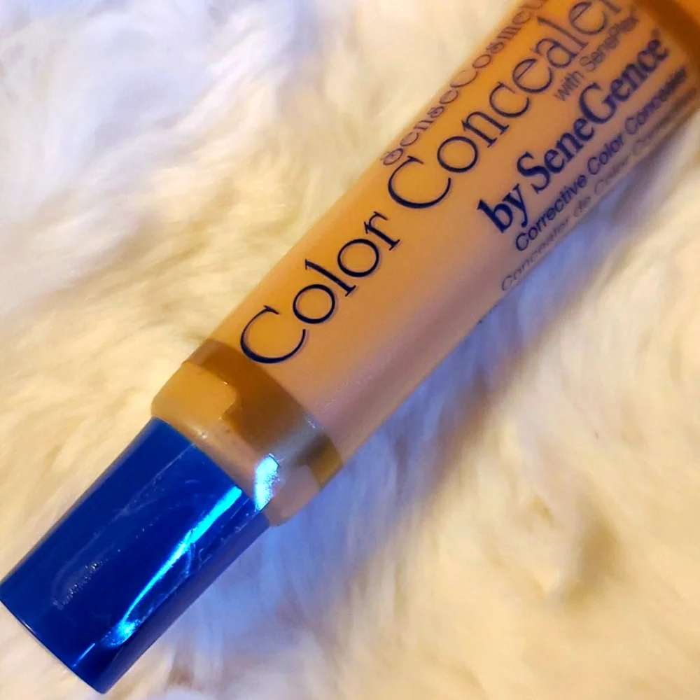 SeneGence color concealer in Medium